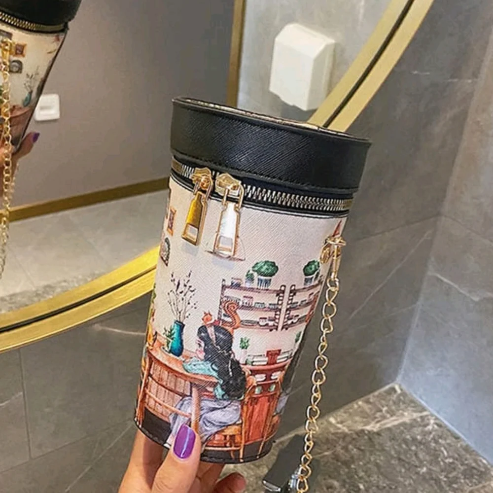 New Cylinder Art Deco Bucket Crossbody Bag | Graphic Print & Gold Chain - Picture 2 of 5